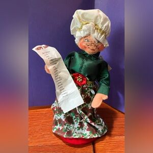 NWT Annalee 9” Mrs Santa with Gift List #400109